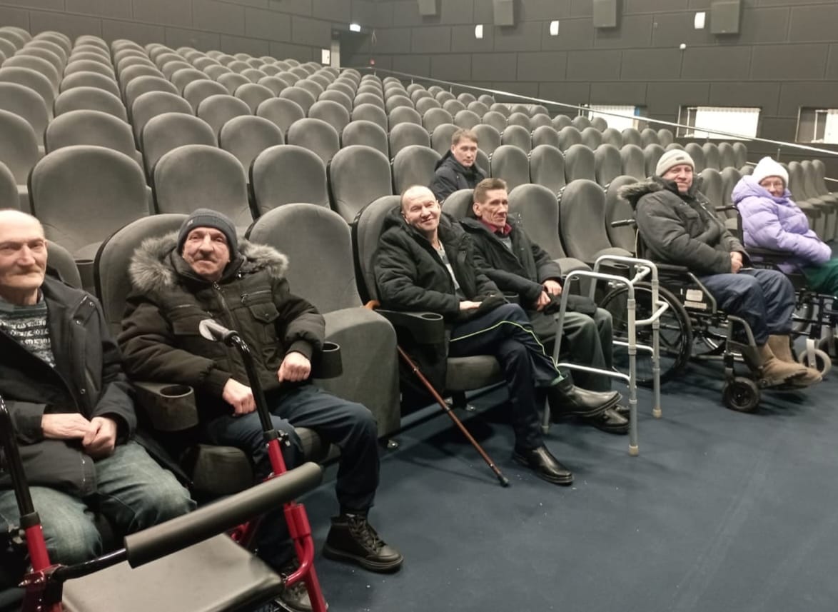 «Кино в подарок»