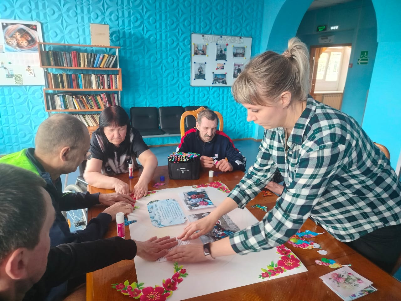 Поздравление с Днем социального работника от получателей социальных услуг